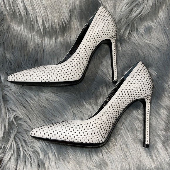 Saint Laurent Studded White Leather Classic Paris Pumps YSL Sz. 35 US Sz. 5 - Picture 14 of 17